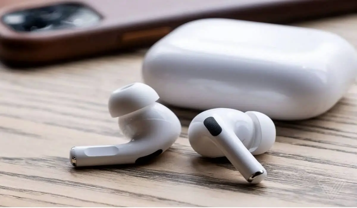 Apple's-AirPods