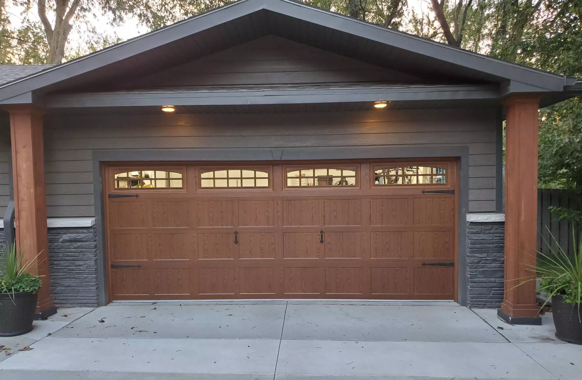 How-to-Style-Your-Garage-Door